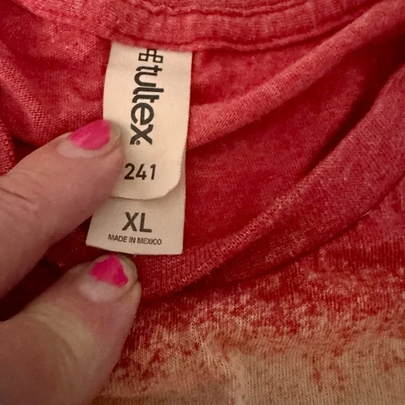 Rolling Stones Red Short Sleeve Tee with Circular Design - Picture 3 of 3